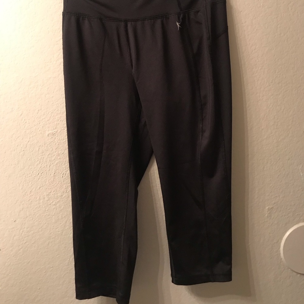 Cropped workout leggings